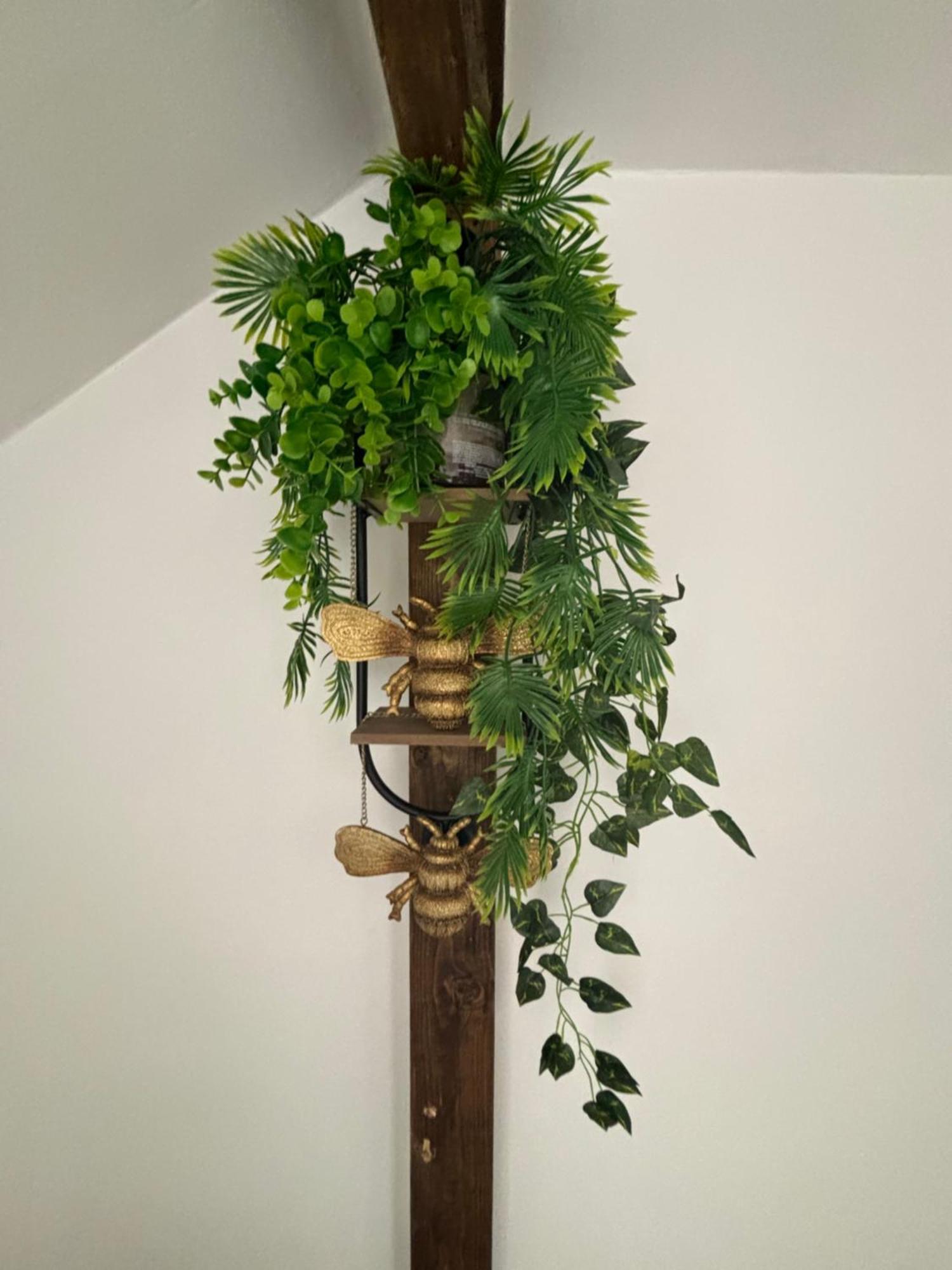 فندق The Olive Tree Bistro فيكينهام المظهر الخارجي الصورة